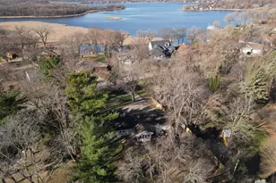 2820 Washta Bay Rd, Chanhassen, MN 55331 - Photo 38