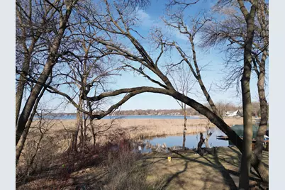 2820 Washta Bay Road, Chanhassen, MN 55331 - Photo 44