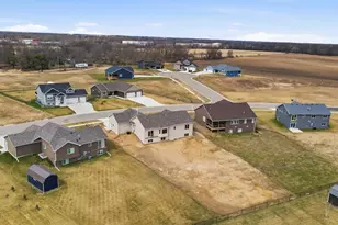 1306 18th St NE, Austin, MN 55912 - Photo 48