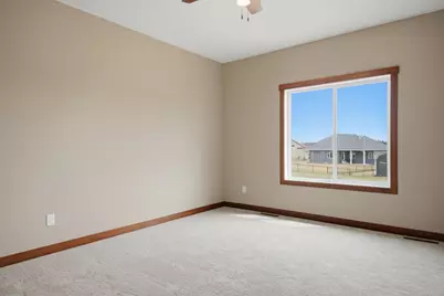 1306 18th Street NE, Austin, MN 55912 - Photo 26
