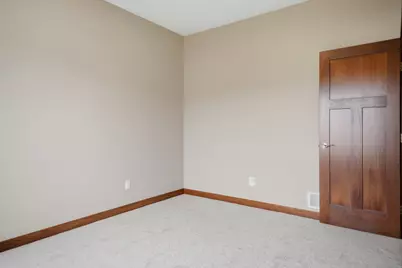 1306 18th Street NE, Austin, MN 55912 - Photo 24