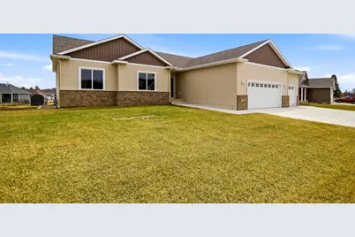 1306 18th Street NE, Austin, MN 55912 - Photo 40