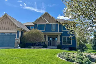 5361 Scenic Oak Dr SW, Rochester, MN 55902 - Photo 1