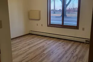 609 Main St S, Renville, MN 56284 - Photo 8