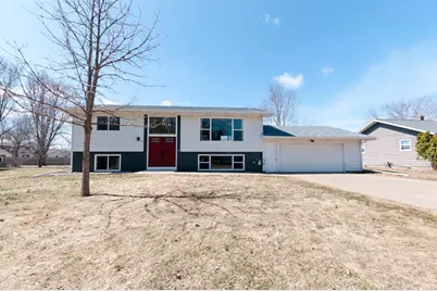 932 Yorkshire Avenue, Rice Lake, WI 54868 - Photo 2