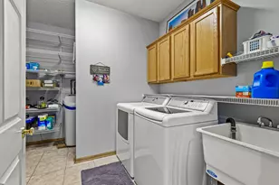 5787 Prairie Ridge Dr, Shoreview, MN 55126 - Photo 22