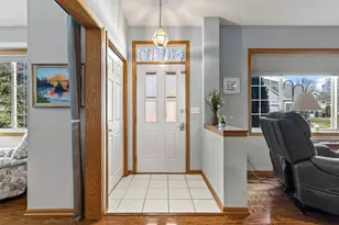 5787 Prairie Ridge Dr, Shoreview, MN 55126 - Photo 8