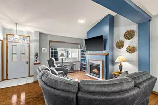 5787 Prairie Ridge Dr, Shoreview, MN 55126 - Photo 2