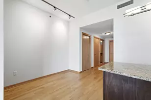 1120 S 2nd St, Minneapolis, MN 55415 - Photo 20