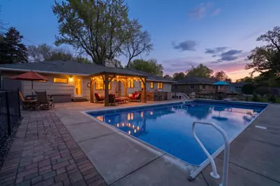 711 Benton Street, Anoka, MN 55303 - Photo 2