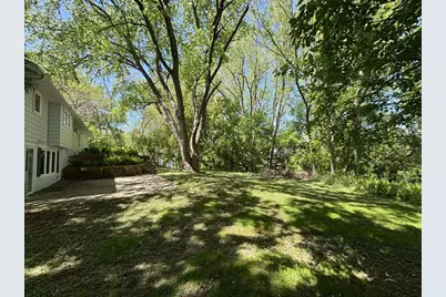 15800 Valley View Road, Eden Prairie, MN 55344 - Photo 16