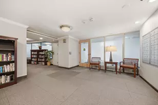 66 9th St E, Saint Paul, MN 55101 - Photo 30