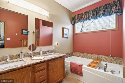 15739 Farnham Avenue N, Hugo, MN 55038 - Photo 18