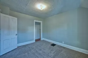 101 E Minnesota Ave, Gilbert, MN 55741 - Photo 20