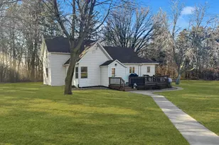 1890 121st St, Slayton, MN 56172 - Photo 2