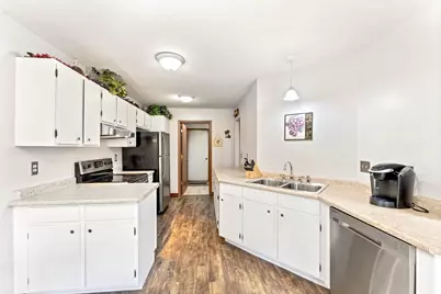 11067 Oregon Curve, Bloomington, MN 55438 - Photo 6