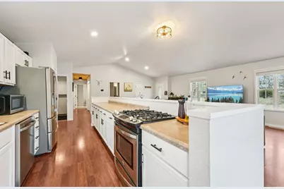 719 Monroe Street N, Hudson, WI 54016 - Photo 16