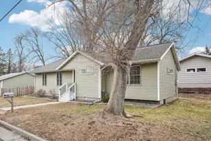 719 Monroe St N, Hudson, WI 54016 - Photo 4