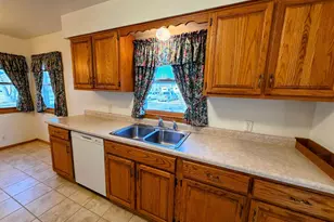 29245 Dickman Ave, Randolph, MN 55065 - Photo 34