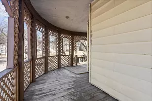 345 Maple St, Saint Paul, MN 55106 - Photo 2