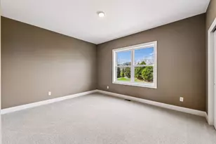 10000 Frederick Pl, Eden Prairie, MN 55347 - Photo 28