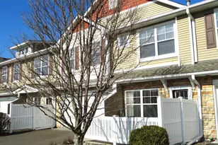 15207 60th Ave N, Plymouth, MN 55446 - Photo 2