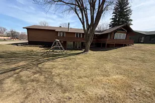 613 Pennsylvania Ave, Adrian, MN 56110 - Photo 6