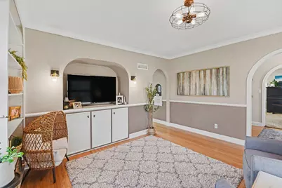 301 SE 3rd Avenue SE, Pipestone, MN 56164 - Photo 8