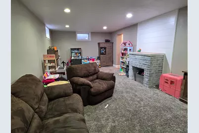 301 SE 3rd Avenue SE, Pipestone, MN 56164 - Photo 32