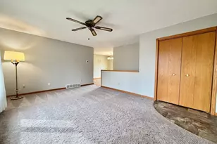 828 W Birch Ave, Fergus Falls, MN 56537 - Photo 10