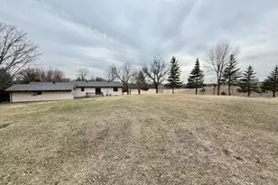 828 W Birch Ave, Fergus Falls, MN 56537 - Photo 54