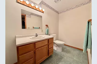 828 W Birch Avenue, Fergus Falls, MN 56537 - Photo 32