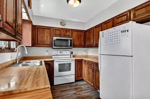 308 Russell Ct, Woodville, WI 54028 - Photo 10