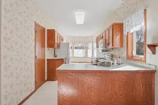 8040 Benjamin St NE, Spring Lake Park, MN 55432 - Photo 8