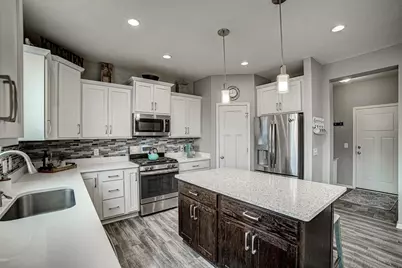 2046 Highland Circle, Hudson, WI 54016 - Photo 8