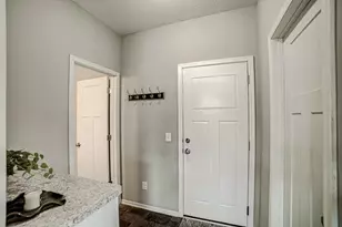 2046 Highland Cir, Hudson, WI 54016 - Photo 12