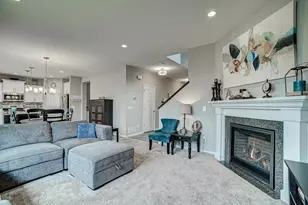 2046 Highland Cir, Hudson, WI 54016 - Photo 4