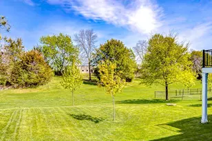 2046 Highland Cir, Hudson, WI 54016 - Photo 32