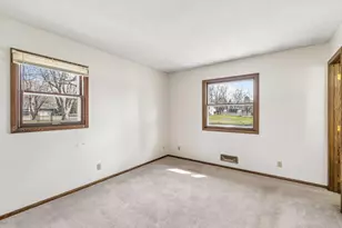 11045 Stanley Curve, Bloomington, MN 55437 - Photo 18