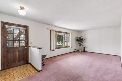 11045 Stanley Curve, Bloomington, MN 55437 - Photo 6