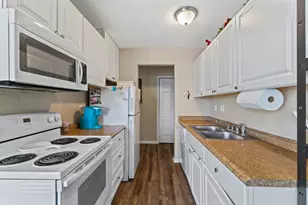 1007 11th Ave S, Hopkins, MN 55343 - Photo 8