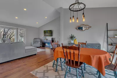 809 25th Avenue SW, Willmar, MN 56201 - Photo 8