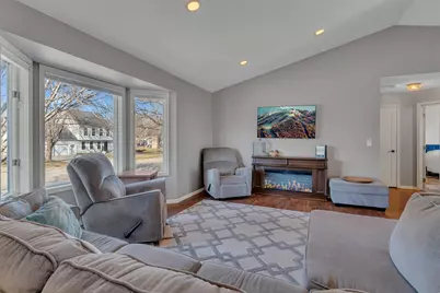 809 25th Avenue SW, Willmar, MN 56201 - Photo 6