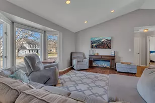 809 25th Ave SW, Willmar, MN 56201 - Photo 6