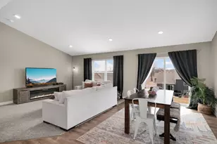 18184 Hartlin Ave, Lakeville, MN 55044 - Photo 6