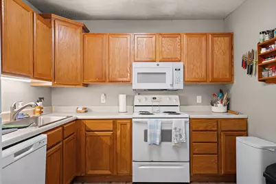 16 E 13th Street, Waconia, MN 55387 - Photo 8