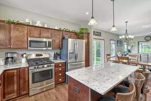 6024 158th St W, Apple Valley, MN 55124 - Photo 6