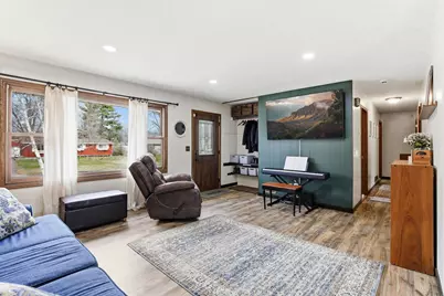 732 Vicky Lane, Lino Lakes, MN 55014 - Photo 4