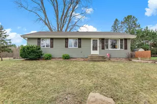 732 Vicky Ln, Lino Lakes, MN 55014 - Photo 2