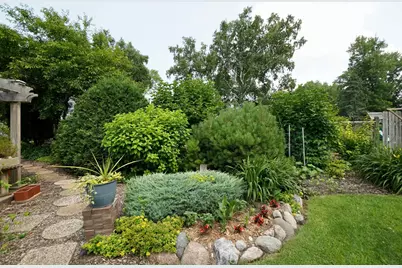 909 16th Street SW, Willmar, MN 56201 - Photo 4